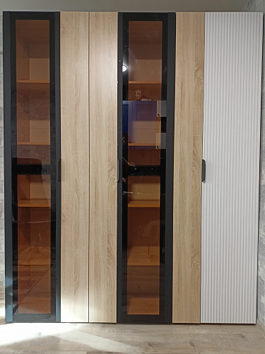 Витрина Норд П02-400 дуб сонома / софт черный фото покупателя 1